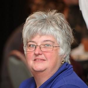 Meet your Posher, Roxana